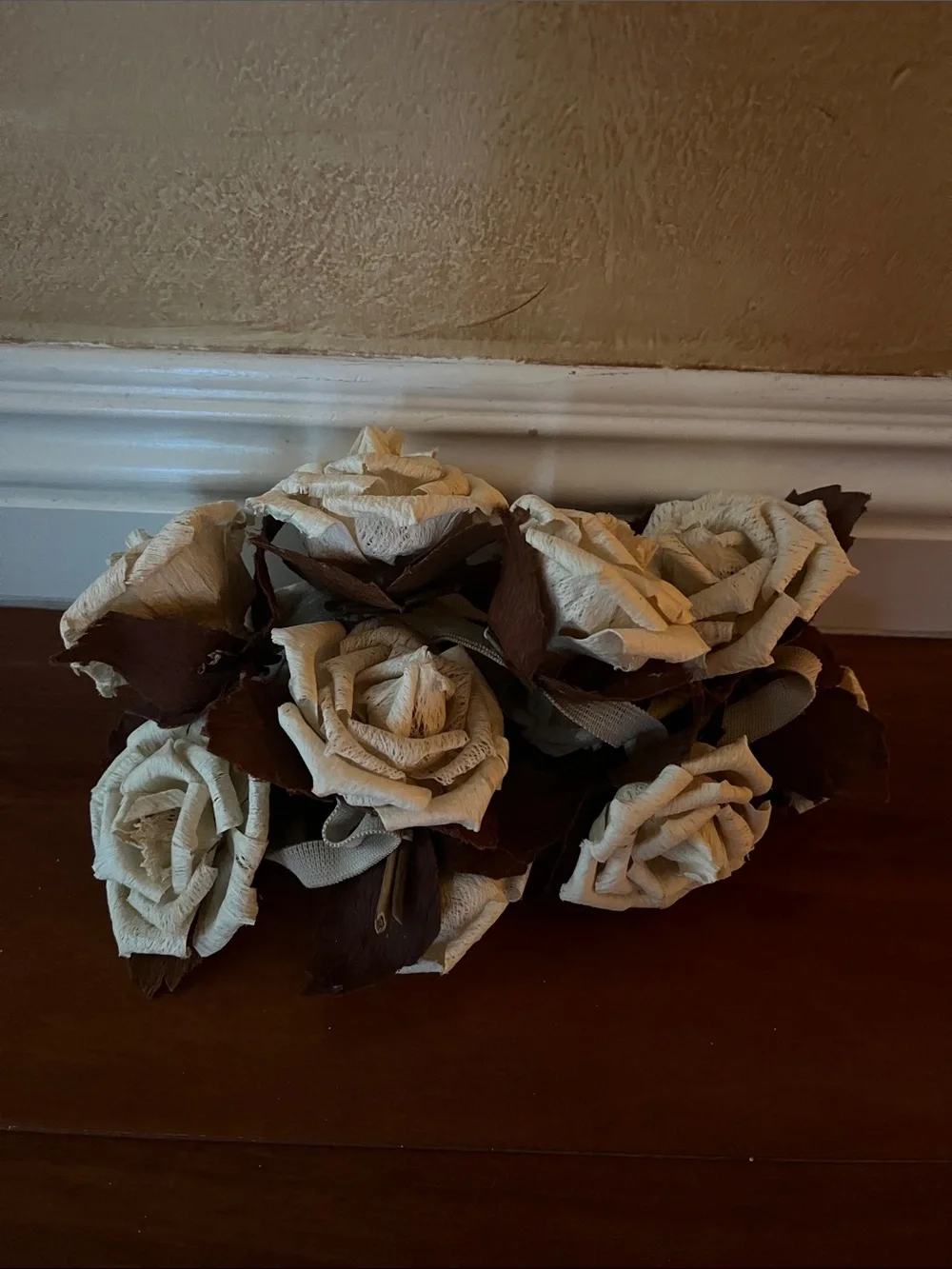 Looped Cream Rose Decor
